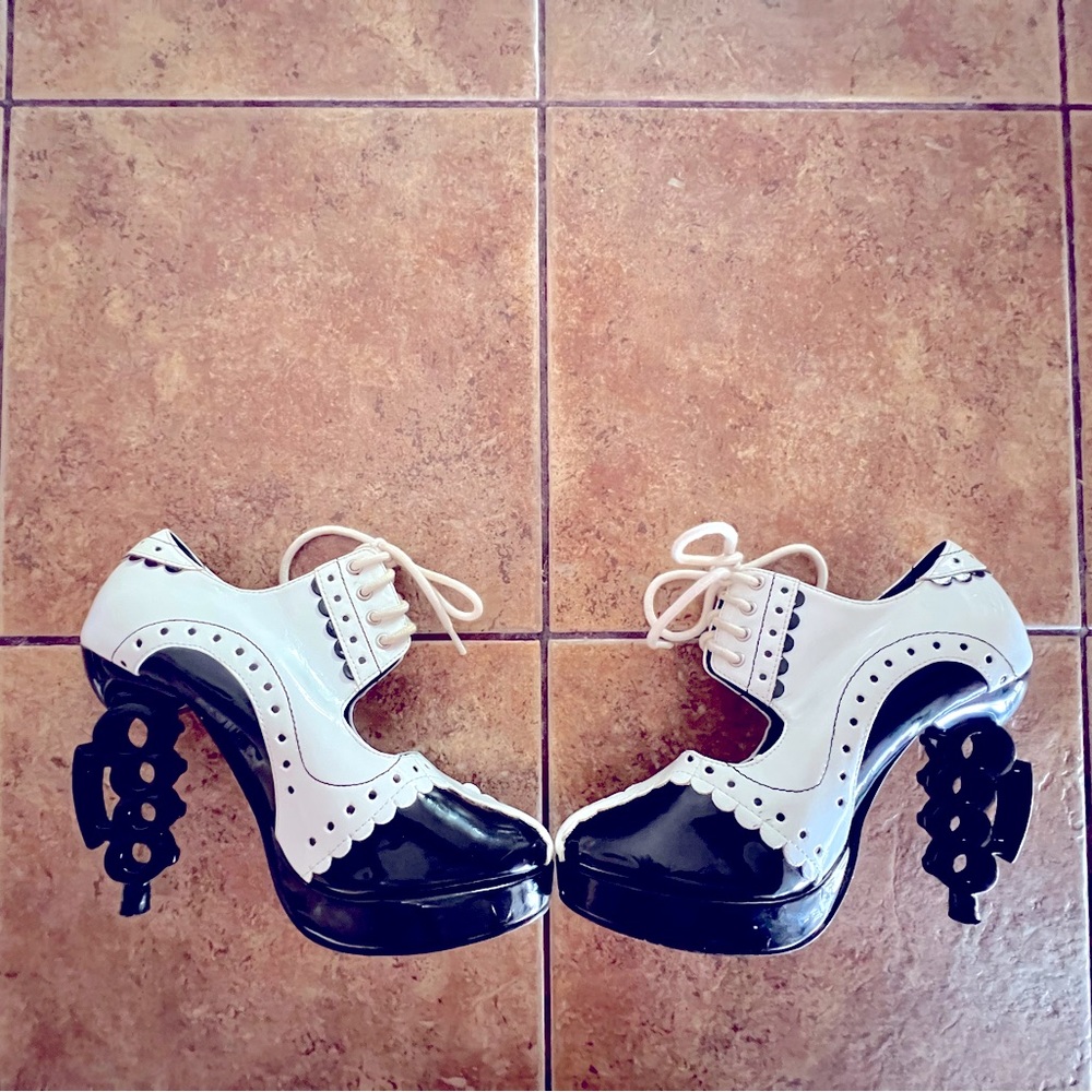 Brass knuckles high heels